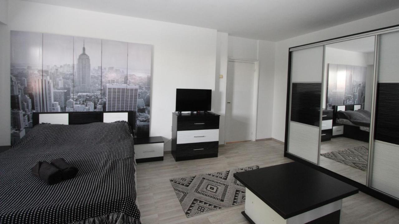 Holidays Host Splaiul Unirii Bukarest Kültér fotó