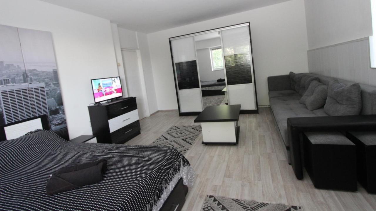 Holidays Host Splaiul Unirii Bukarest Kültér fotó