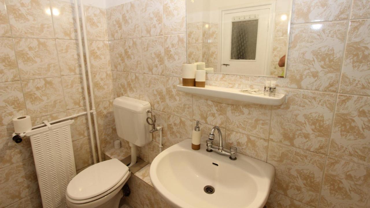 Holidays Host Splaiul Unirii Bukarest Kültér fotó